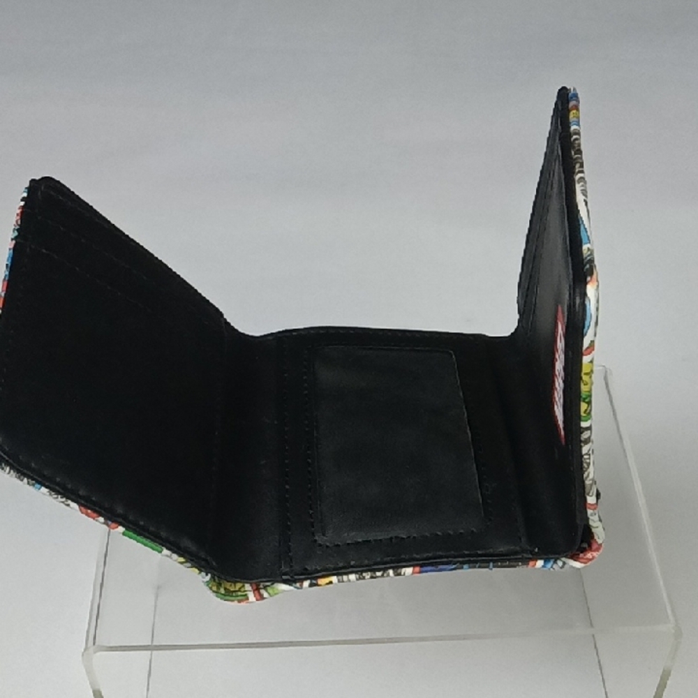 Marvel Trifold Wallet. - Picture 9 of 13